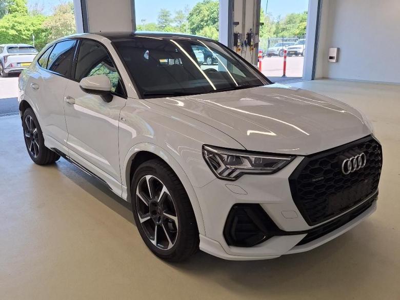 Audi Q3 Sportback 45 TFSI Quattro Aut. S-Line Black Pano Matrix-LED Virtual Navi Sport-Leather Camera Klima PDC ... #3