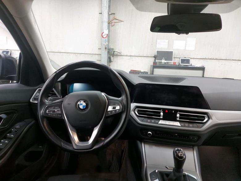 BMW 318 d LED LC-Pro CarPlay Navi Klima PDC ... #3
