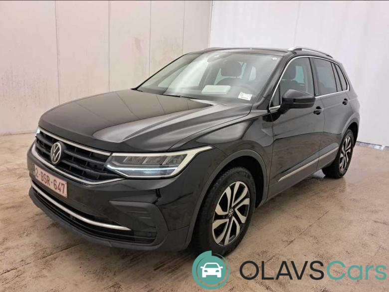 Volkswagen Tiguan 1.5 TSI Active Pano Virtual Aut. LED CarPlay Navi Klima PDC ...