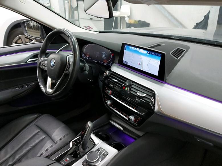 BMW 518 d Aut. LED LC-Pro Ambient Navi Leather Camera KeylessGo Klima PDC ... #5