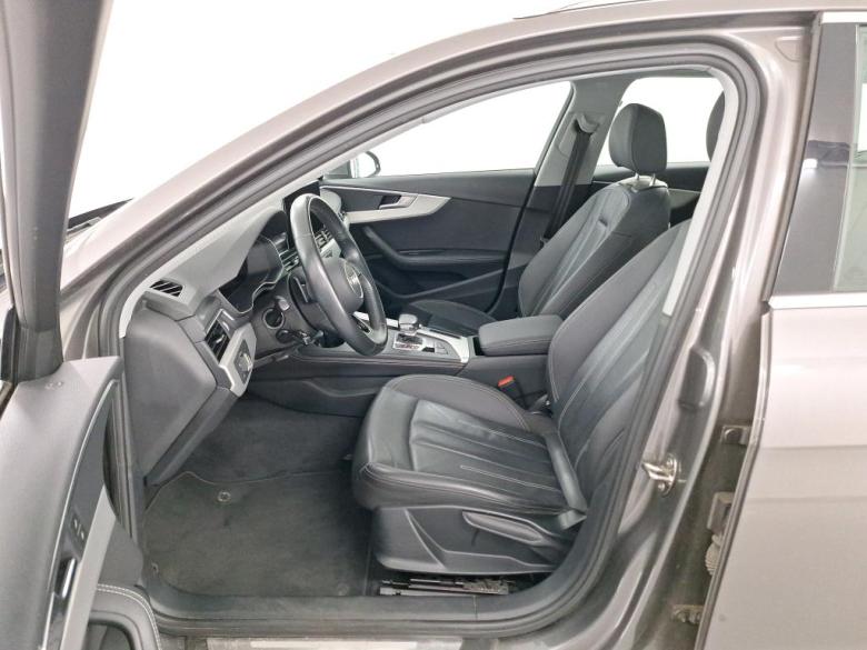 Audi A4 30 TDI Advanced Aut. Pano Virtual Matrix Camera Navi Leather Klima PDC ... #5