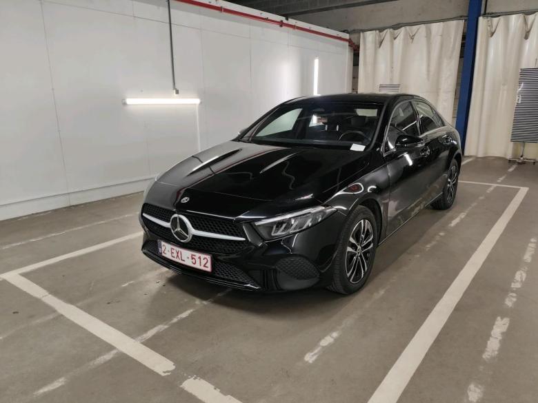 Mercedes A 250 e Facelift Aut. LED Navi CarPlay 1/2 Sport-Leather Klima PDC ... #1