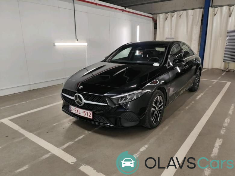 Mercedes A 250 e Facelift Aut. LED Navi CarPlay 1/2 Sport-Leather Klima PDC ...