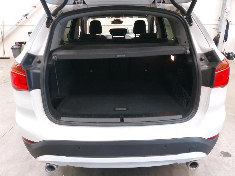 BMW X1 sDrive18d Navi Carplay Klima PDC ... #6